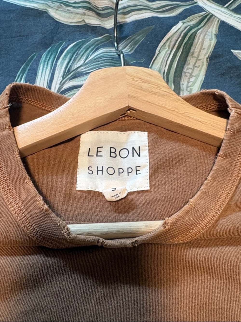 Le Bon Shoppe Tshirt - Picture 7 of 7